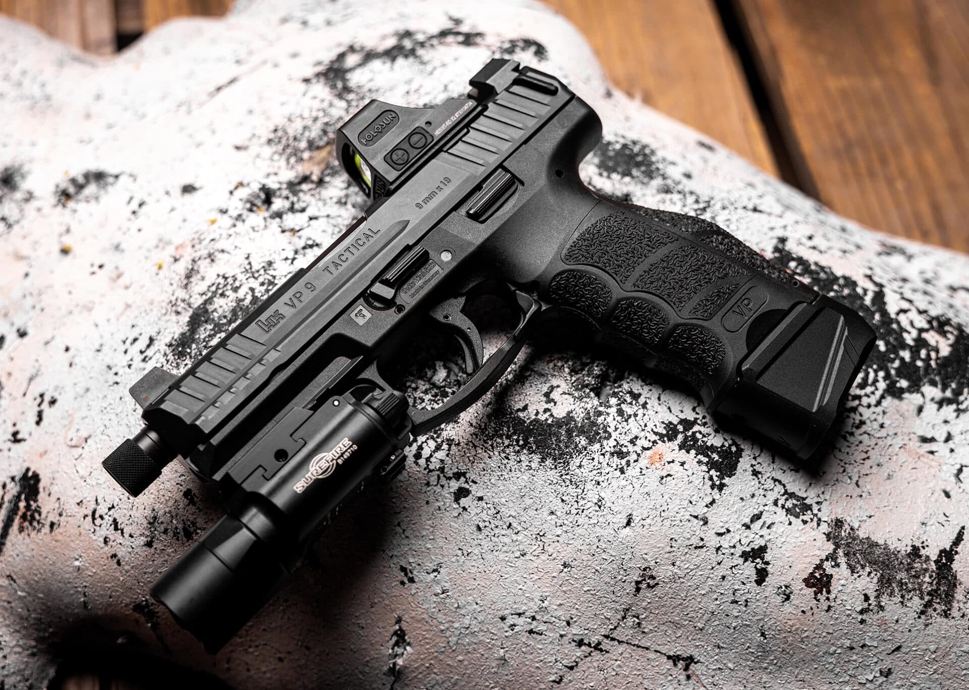 VP9 Tactical with Accessories
